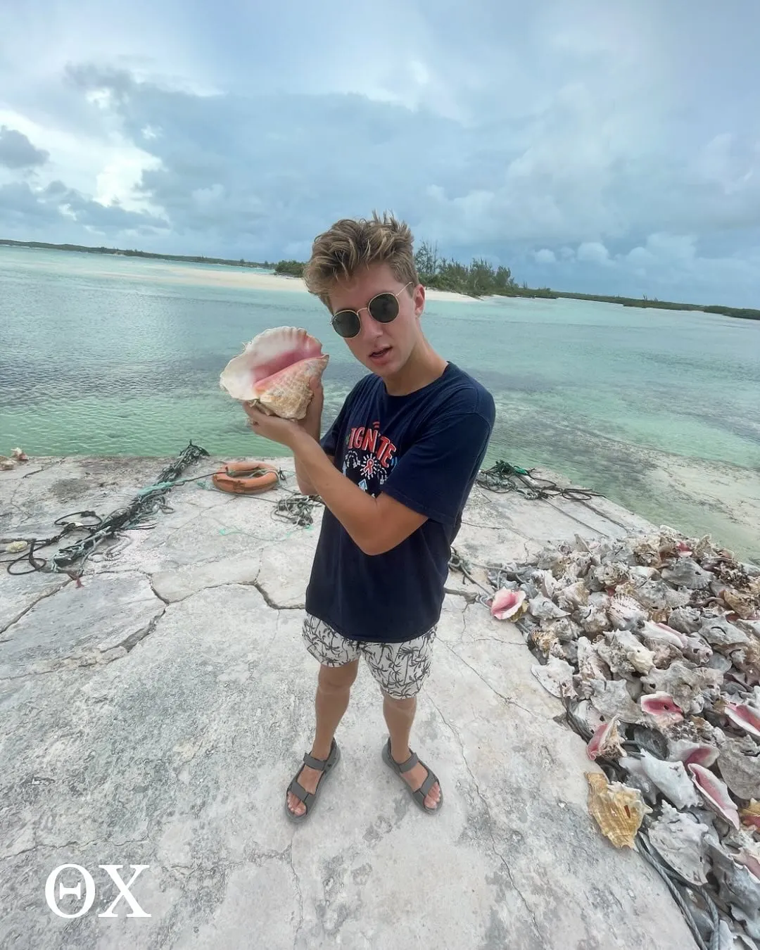 Today’s Senior Shoutout goes to Tucker Waters! Tucker is majoring in Political Science…